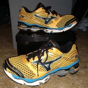 Mens (10) Mizuno Wave Creation 13's